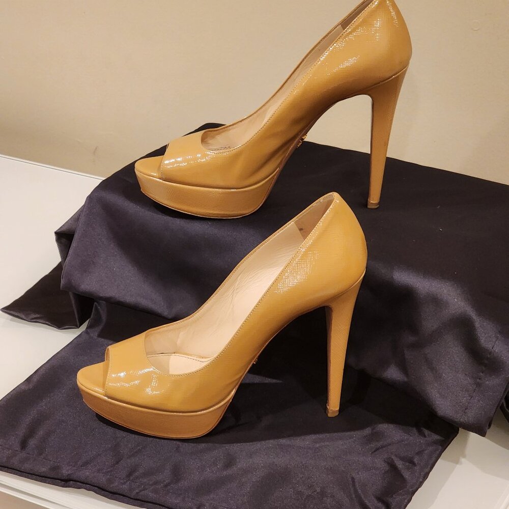 Excellent!! EU38(US 8)|PRADA: Platform Beige Platform Pump Heels
